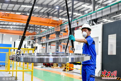 浙江湖州 技術人員趕制訂單產品，積極融入長三角科創走廊建設